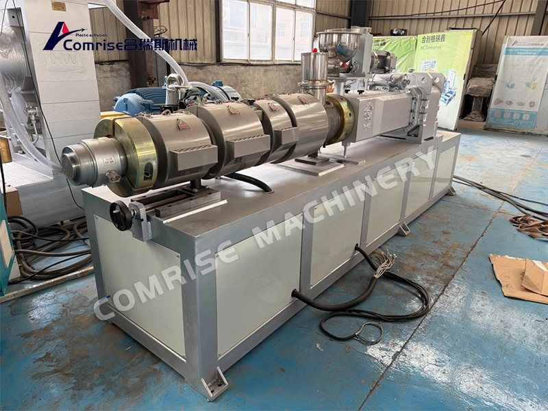 ເຄື່ອງທໍ່ PVC ສີ່ທໍ່ສໍາເລັດການທົດສອບ, ເຄື່ອງແລ່ນໄດ້ດີ